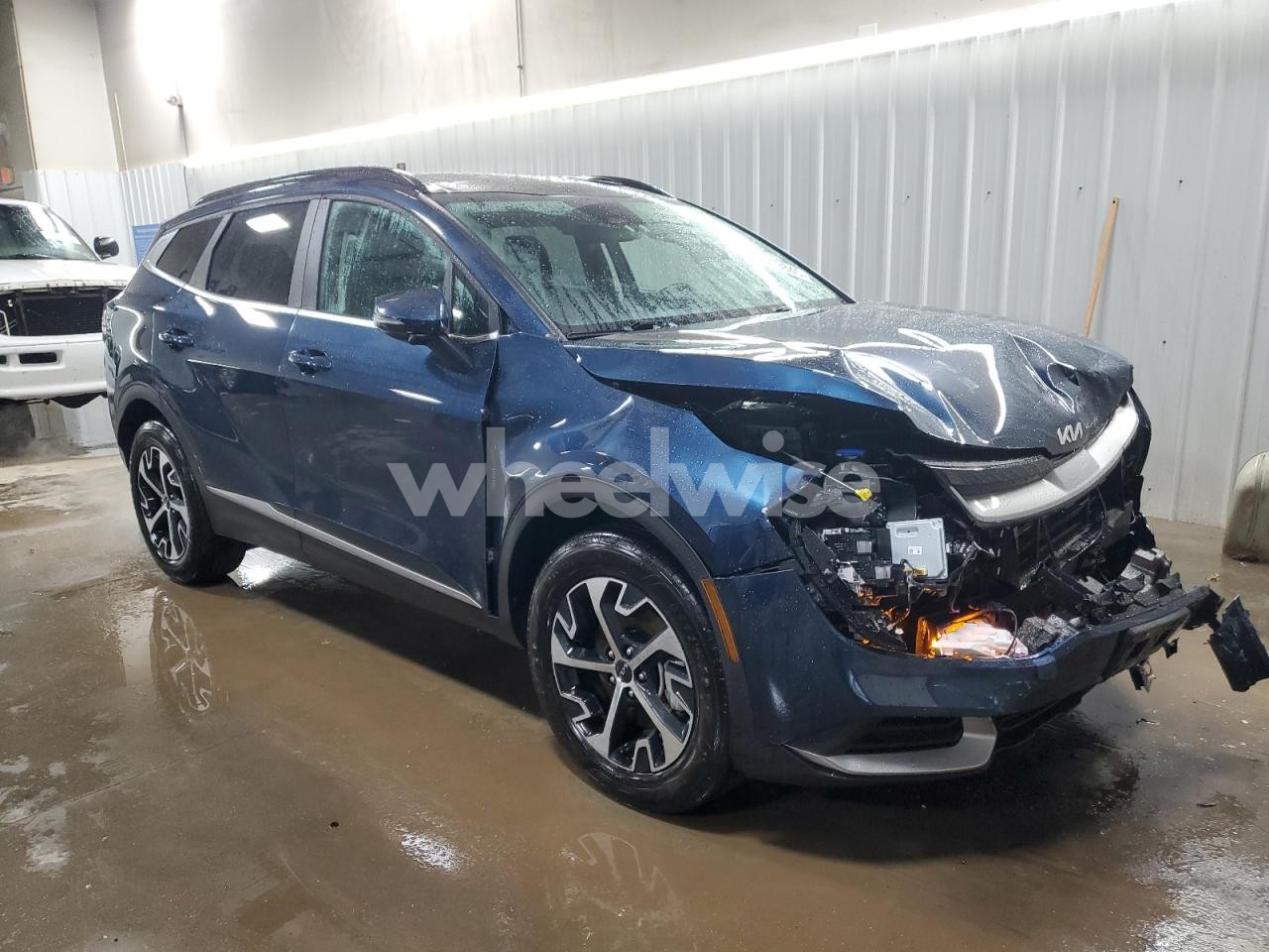 Photo 4 of 2025 KIA SPORTAGE EX (VIN KNDPVCDG9S7200068)