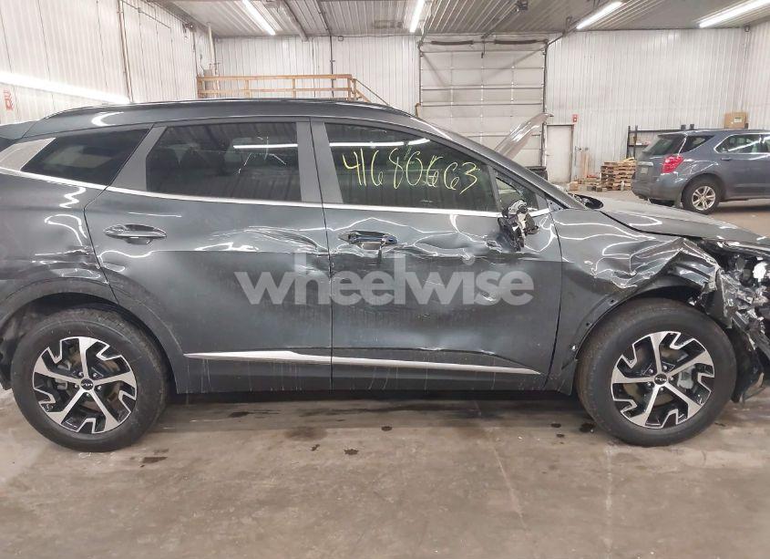 Photo 14 of 2024 Kia Sportage HYBRID EX (VIN KNDPVCDGXR7162828)