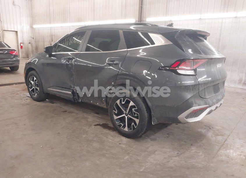 Photo 3 of 2024 Kia Sportage HYBRID EX (VIN KNDPVCDGXR7162828)