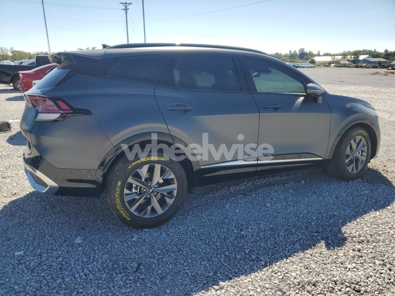 Photo 3 of 2025 KIA SPORTAGE SX PRESTIGE (VIN KNDPXCDG4S7184114)