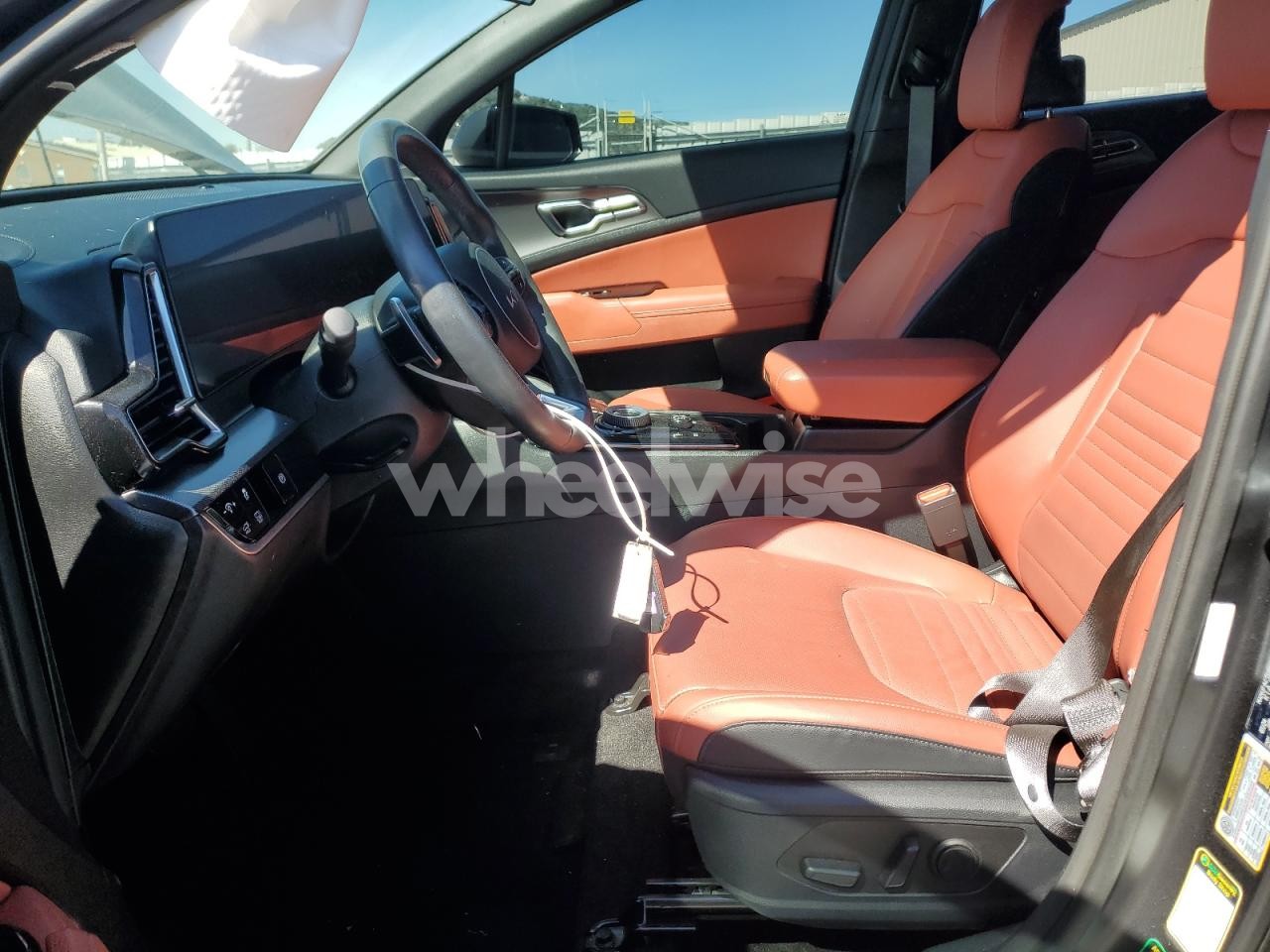 Photo 7 of 2025 KIA SPORTAGE SX PRESTIGE (VIN KNDPXCDG4S7184114)