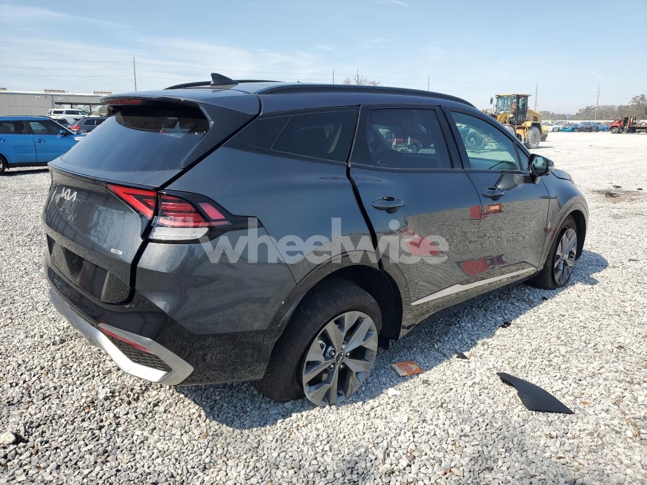 Photo 3 of 2024 KIA SPORTAGE SX PRESTIGE (VIN KNDPXCDG9R7170588)