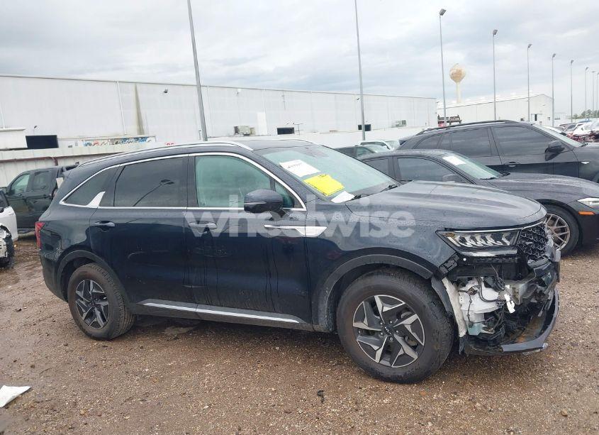 Photo 13 of 2022 Kia Sorento HYBRID S (VIN KNDRG4LG0N5113413)