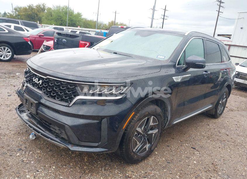Photo 2 of 2022 Kia Sorento HYBRID S (VIN KNDRG4LG0N5113413)