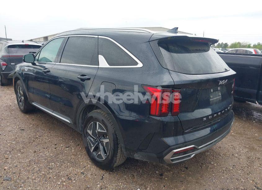 Photo 3 of 2022 Kia Sorento HYBRID S (VIN KNDRG4LG0N5113413)