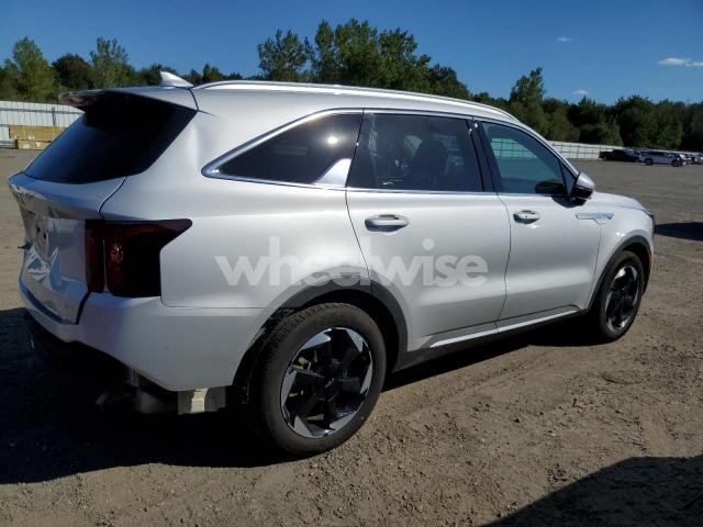 Photo 2 of 2025 KIA SORENTO EX (VIN KNDRHDJG9S5335153)