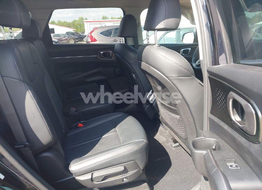 Photo 8 of 2024 Kia Sorento HYBRID EX (VIN KNDRHDLG0R5248202)