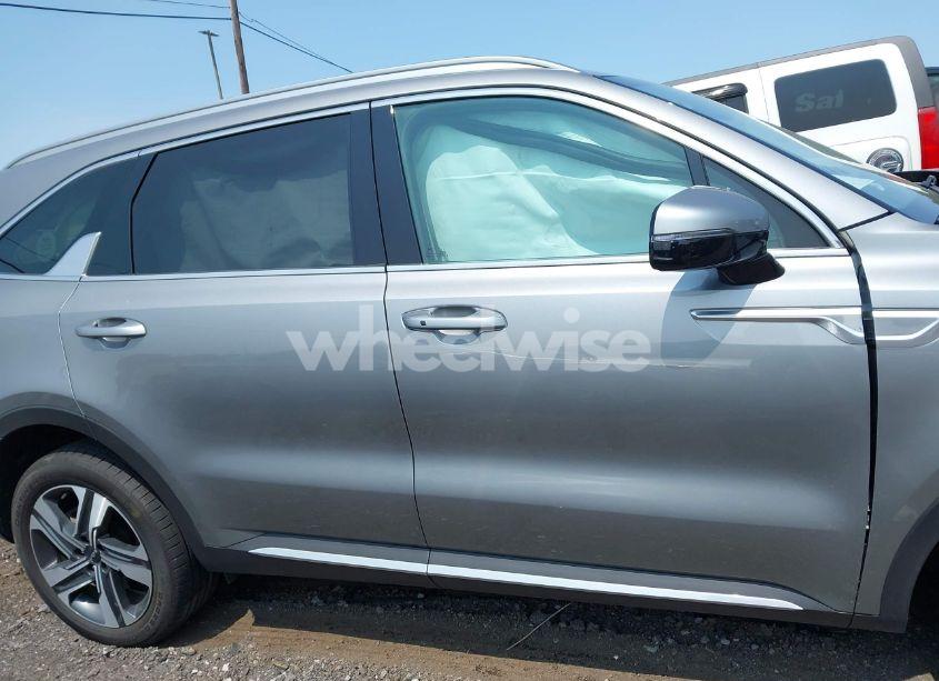 Photo 13 of 2023 Kia Sorento HYBRID EX (VIN KNDRHDLG3P5140489)