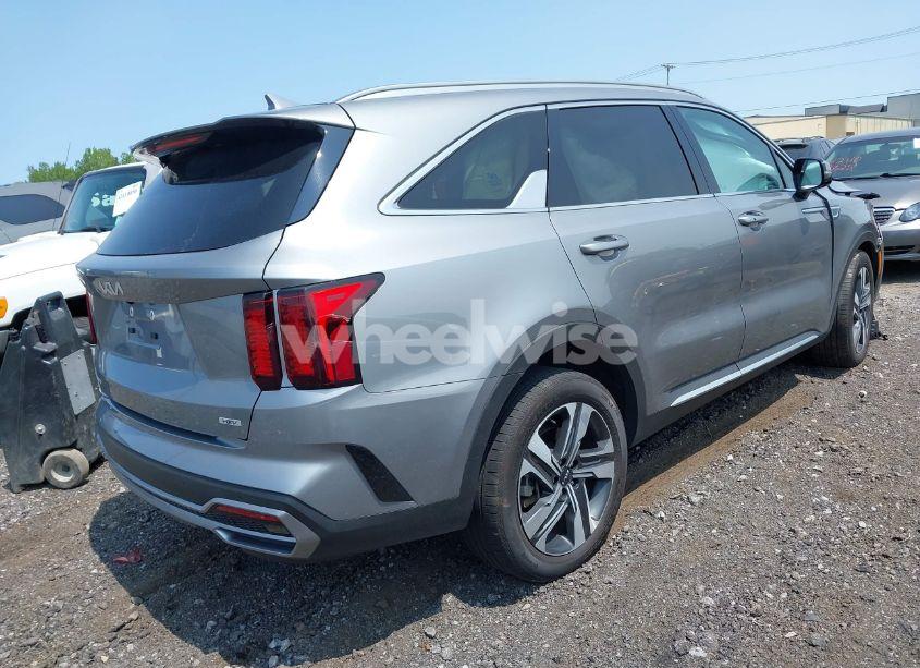 Photo 4 of 2023 Kia Sorento HYBRID EX (VIN KNDRHDLG3P5140489)