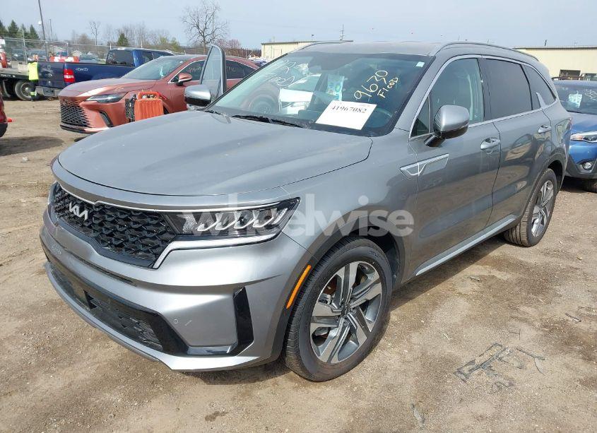 Photo 2 of 2023 Kia Sorento HYBRID EX (VIN KNDRHDLG6P5209630)