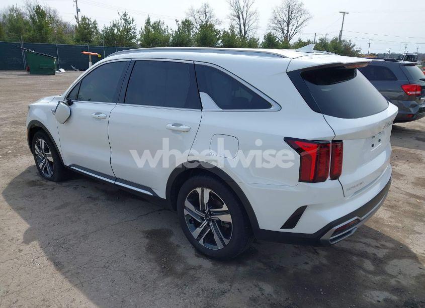 Photo 3 of 2023 Kia Sorento HYBRID EX (VIN KNDRHDLG9P5154932)