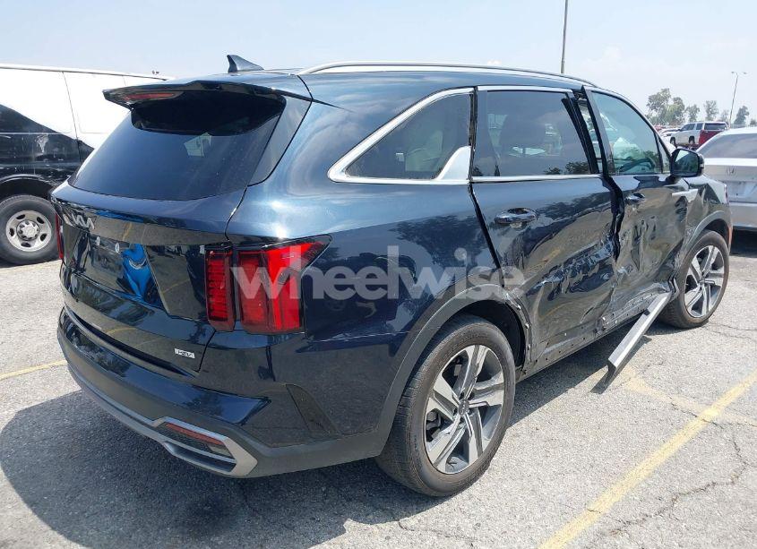 Photo 4 of 2023 Kia Sorento HYBRID EX (VIN KNDRHDLGXP5163252)
