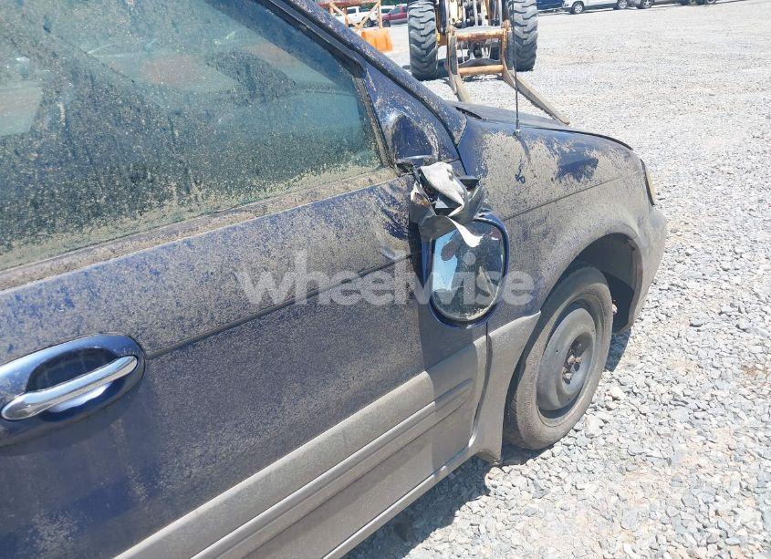 Photo 12 of 2002 Kia Sedona EX/LX (VIN KNDUP131026202490)