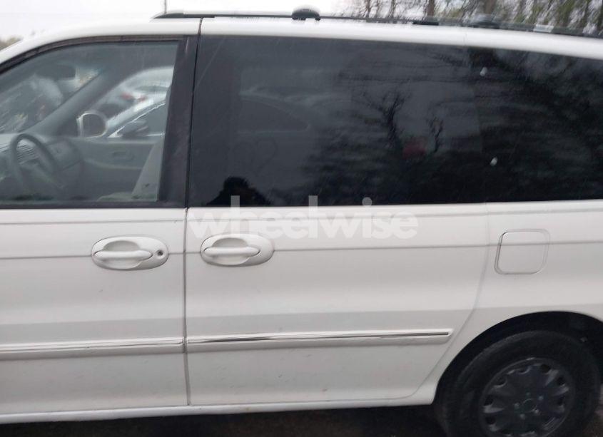 Photo 14 of 2005 Kia Sedona EX/LX (VIN KNDUP131256668958)