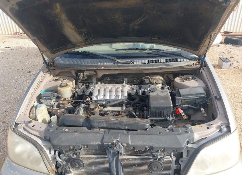 Photo 10 of 2004 Kia Sedona EX/LX (VIN KNDUP131646596452)