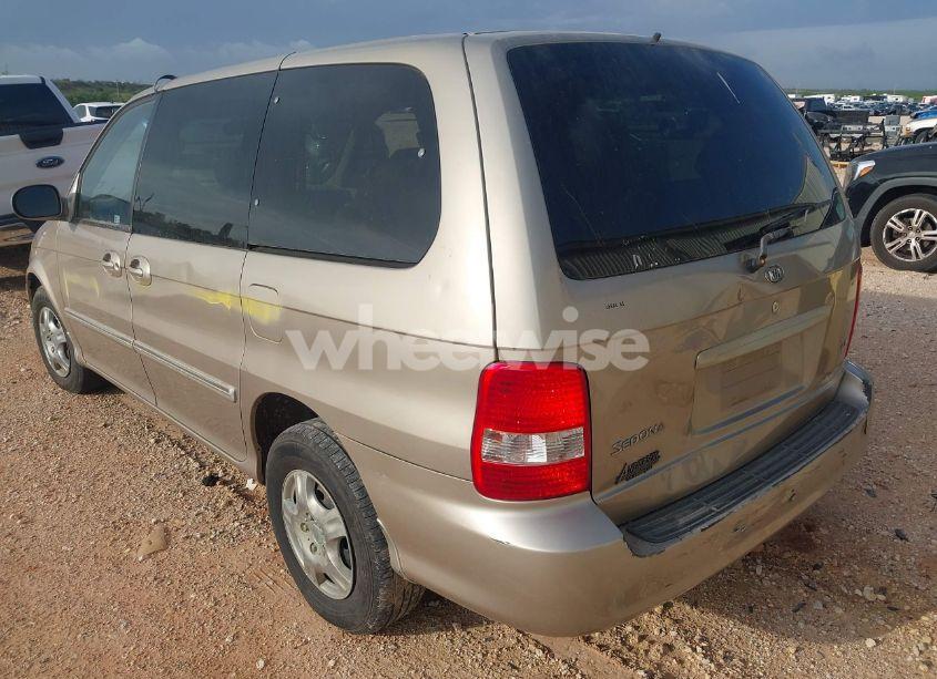 Photo 6 of 2004 Kia Sedona EX/LX (VIN KNDUP131646596452)