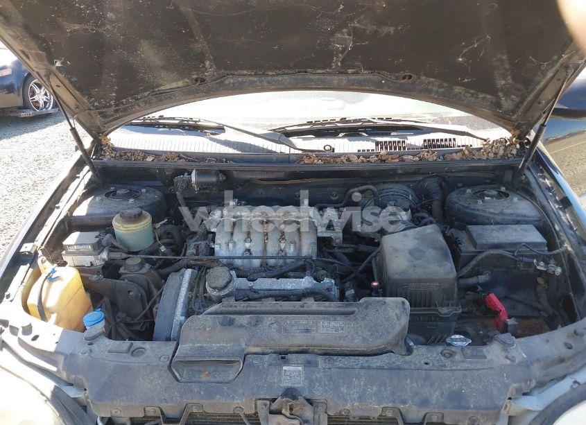 Photo 10 of 2003 Kia Sedona EX/LX (VIN KNDUP131836369861)