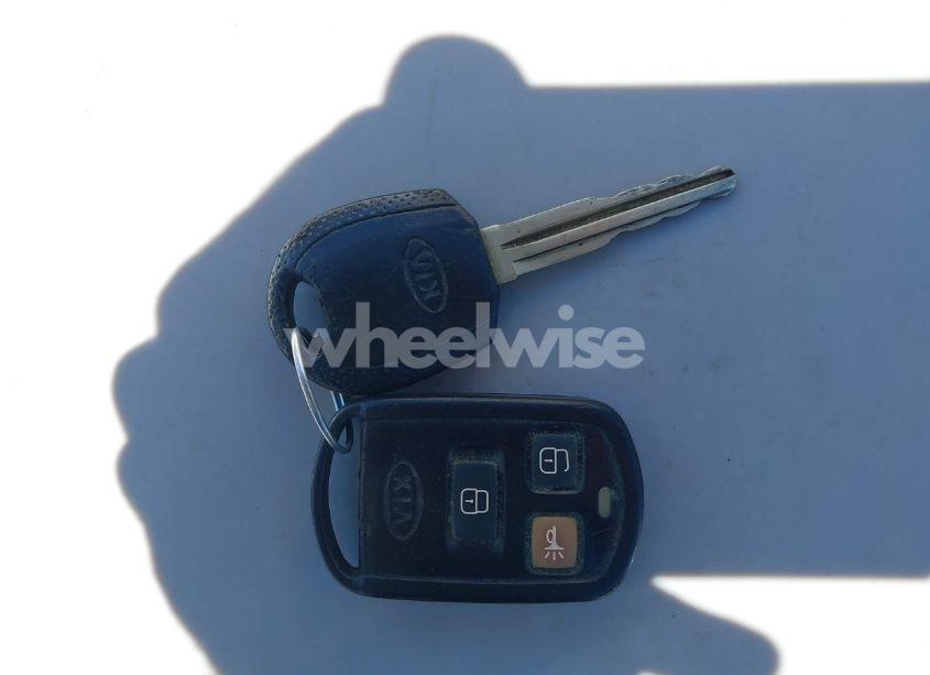 Photo 11 of 2003 Kia Sedona EX/LX (VIN KNDUP131836369861)