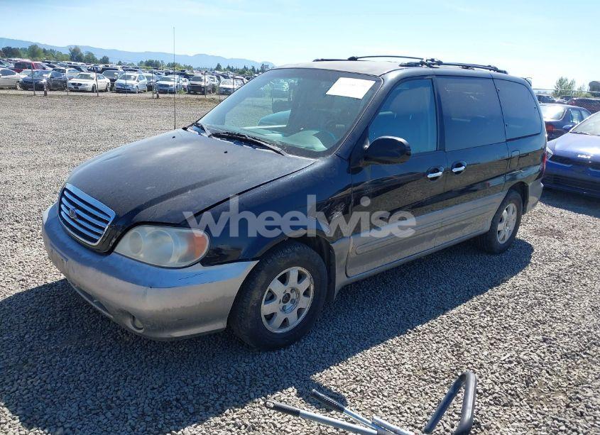 Photo 2 of 2003 Kia Sedona EX/LX (VIN KNDUP131836369861)