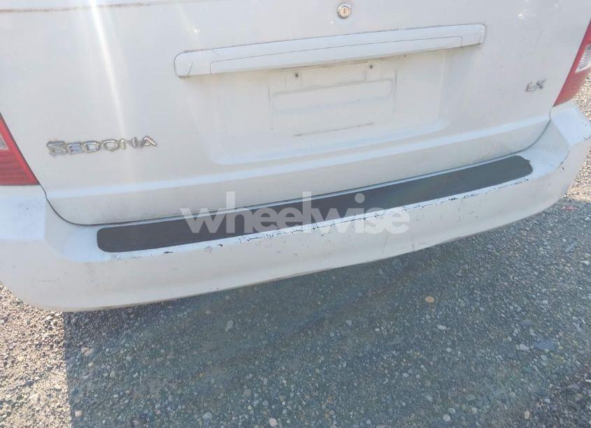 Photo 12 of 2005 Kia Sedona EX/LX (VIN KNDUP132056685525)