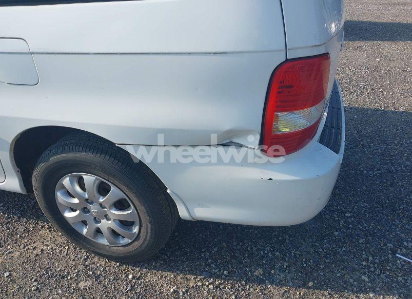 Photo 13 of 2005 Kia Sedona EX/LX (VIN KNDUP132056685525)