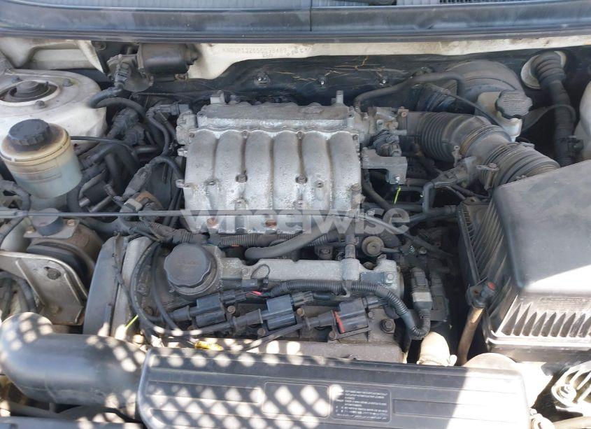 Photo 10 of 2005 Kia Sedona EX/LX (VIN KNDUP132656698487)