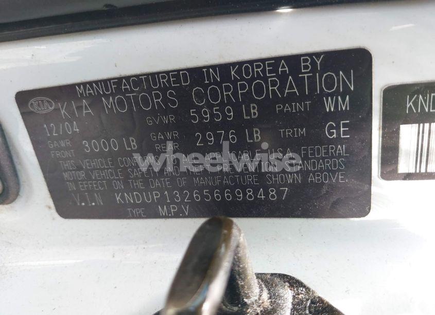 Photo 9 of 2005 Kia Sedona EX/LX (VIN KNDUP132656698487)