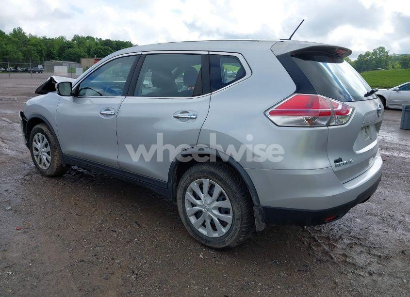 Photo 3 of 2015 Nissan Rogue S (VIN KNMAT2MT0FP556255)