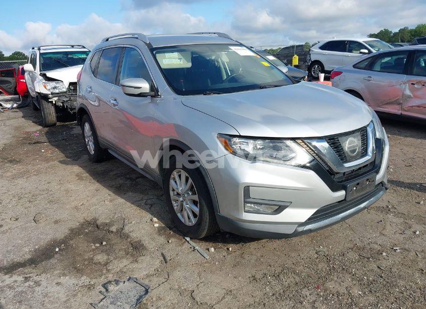 2017 Nissan Rogue SV (VIN KNMAT2MT0HP618546) main photo