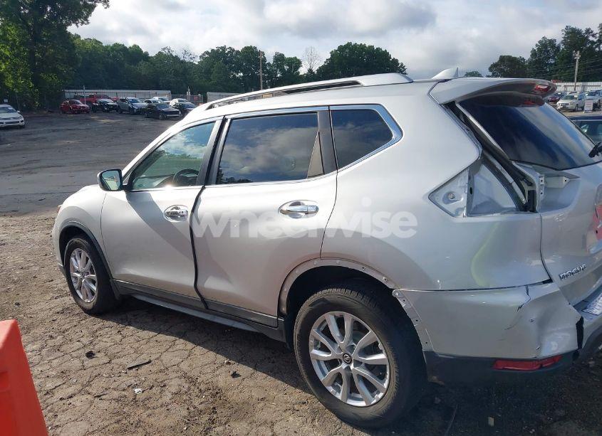 Photo 15 of 2017 Nissan Rogue SV (VIN KNMAT2MT0HP618546)