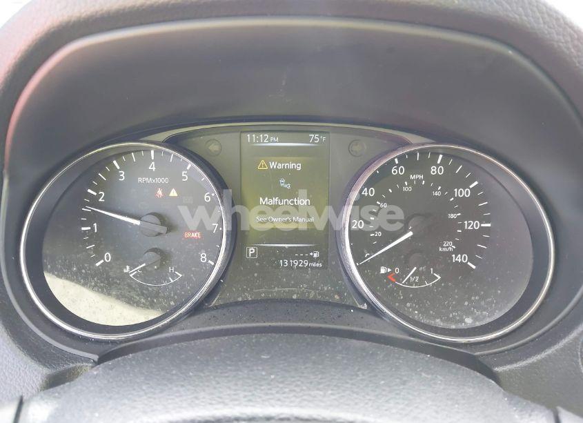 Photo 16 of 2017 Nissan Rogue SV (VIN KNMAT2MT0HP618546)