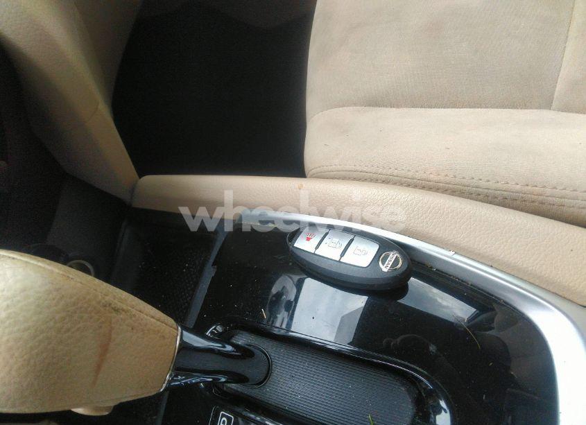 Photo 11 of 2015 Nissan Rogue SV (VIN KNMAT2MT1FP583691)