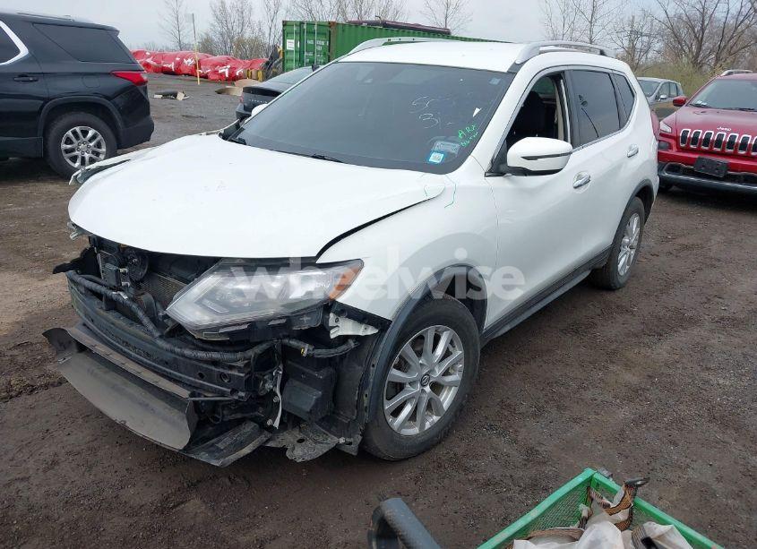 Photo 4 of 2019 Nissan Rogue SV (VIN KNMAT2MT1KP503090)