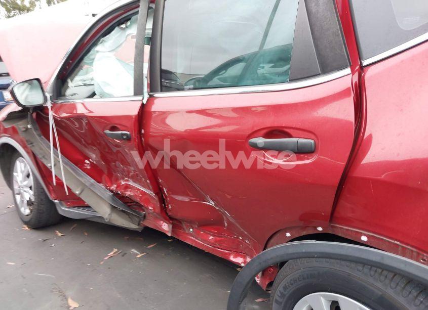 Photo 12 of 2016 Nissan Rogue S (VIN KNMAT2MT2GP654656)