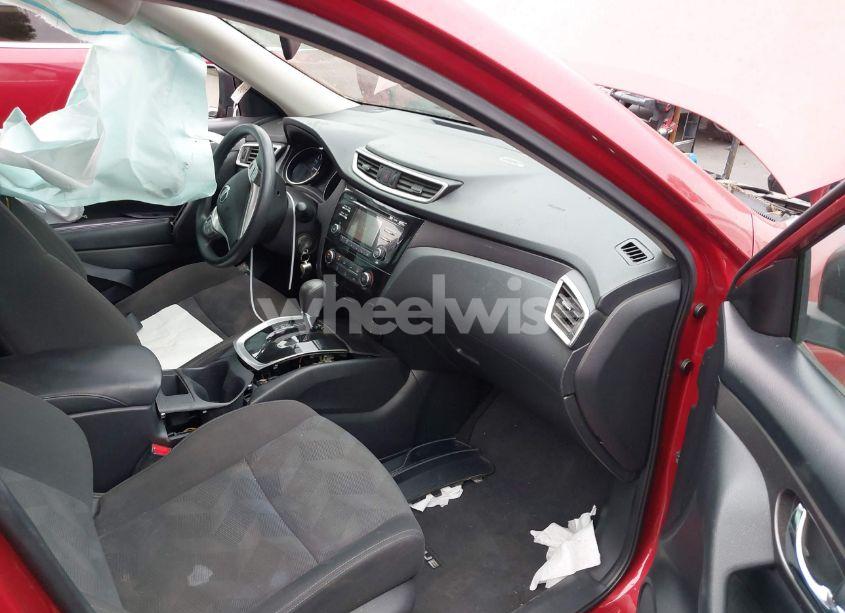 Photo 18 of 2016 Nissan Rogue S (VIN KNMAT2MT2GP654656)