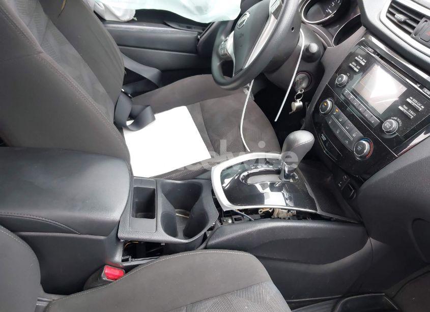 Photo 21 of 2016 Nissan Rogue S (VIN KNMAT2MT2GP654656)