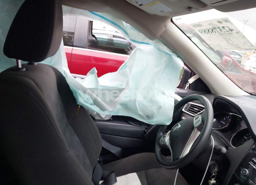 Photo 22 of 2016 Nissan Rogue S (VIN KNMAT2MT2GP654656)