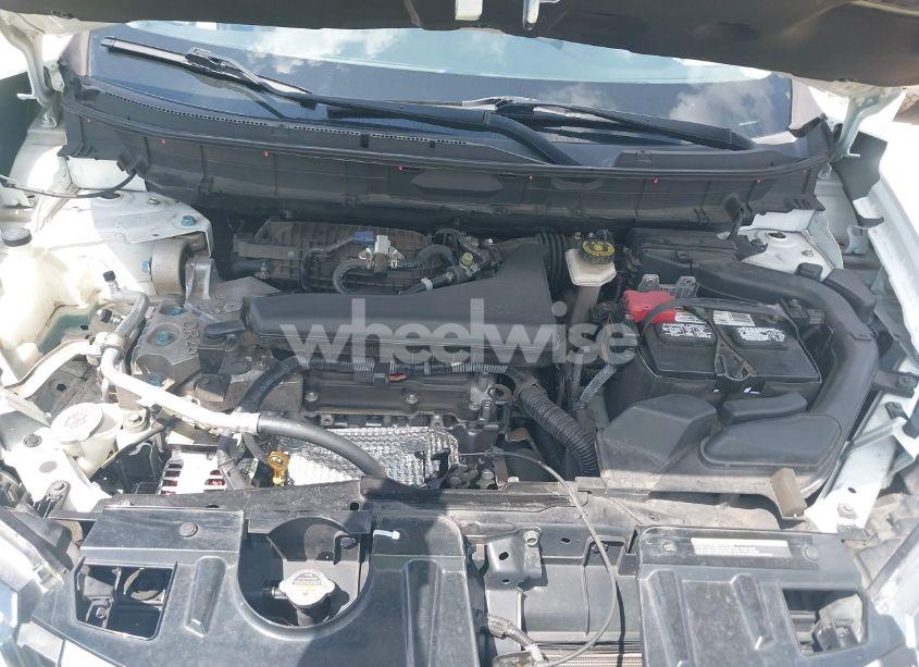 Photo 10 of 2017 Nissan Rogue S (VIN KNMAT2MT2HP512423)