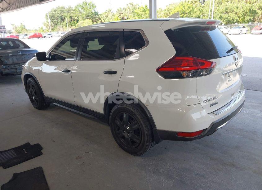 Photo 3 of 2017 Nissan Rogue S (VIN KNMAT2MT2HP582438)