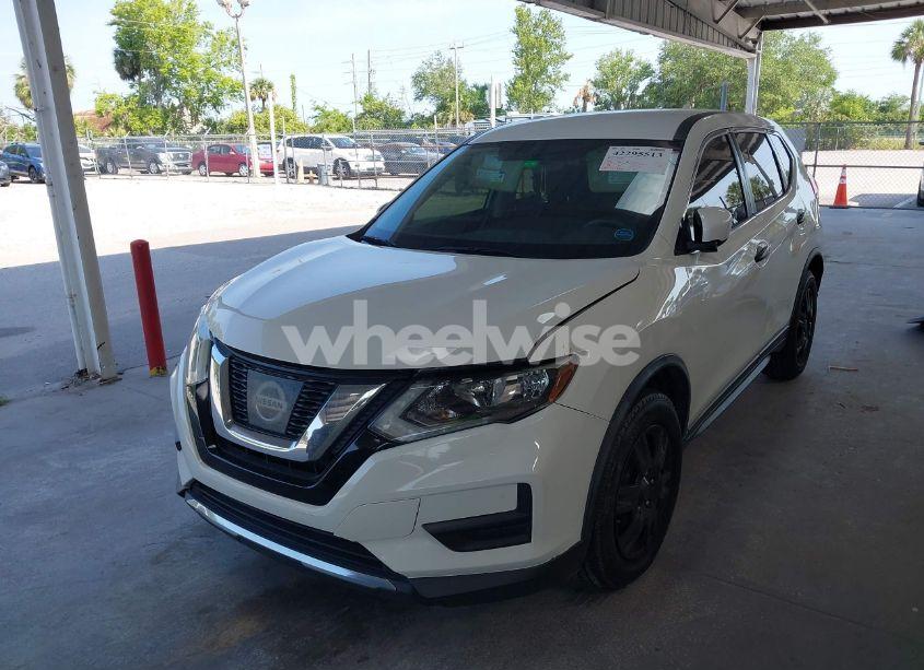 Photo 6 of 2017 Nissan Rogue S (VIN KNMAT2MT2HP582438)