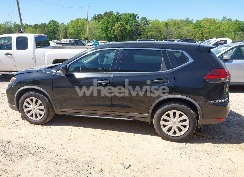 Photo 14 of 2017 Nissan Rogue S (VIN KNMAT2MT2HP609038)