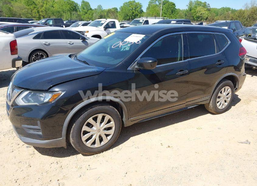 Photo 2 of 2017 Nissan Rogue S (VIN KNMAT2MT2HP609038)