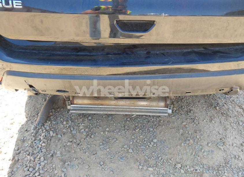 Photo 6 of 2017 Nissan Rogue S (VIN KNMAT2MT2HP609038)