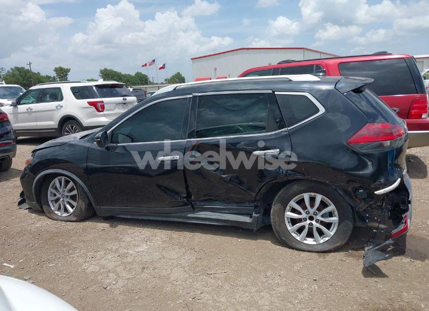 Photo 14 of 2019 Nissan Rogue SV (VIN KNMAT2MT2KP514826)