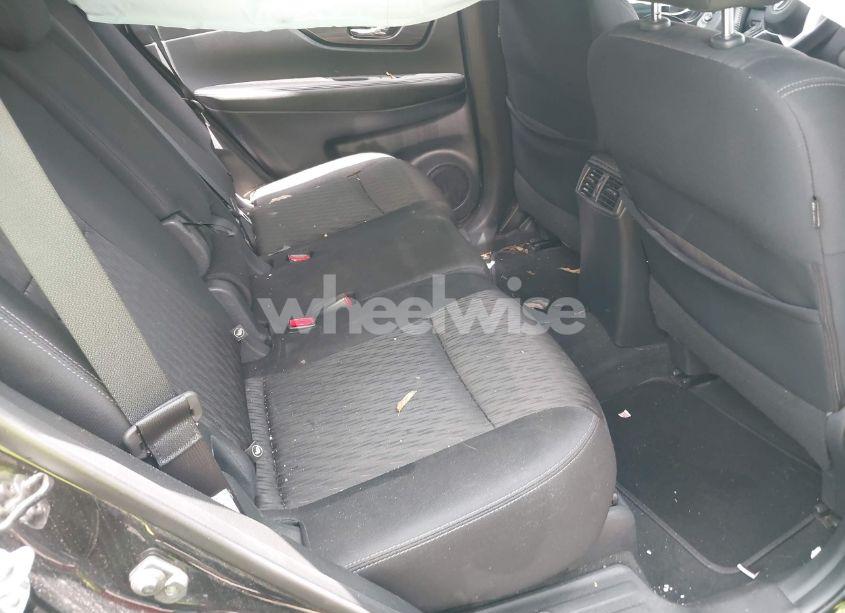 Photo 8 of 2019 Nissan Rogue SV (VIN KNMAT2MT2KP514826)