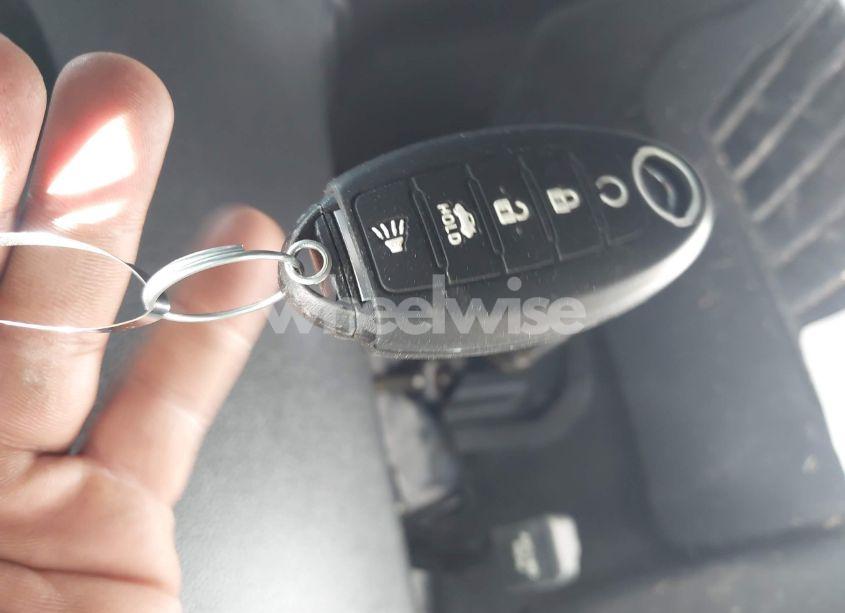 Photo 11 of 2019 Nissan Rogue SV (VIN KNMAT2MT2KP543145)