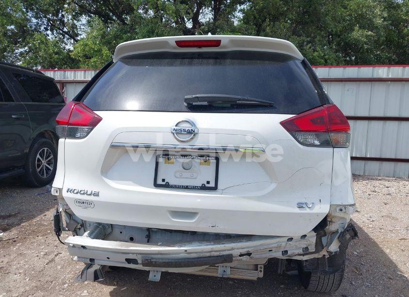 Photo 17 of 2019 Nissan Rogue SV (VIN KNMAT2MT2KP543145)
