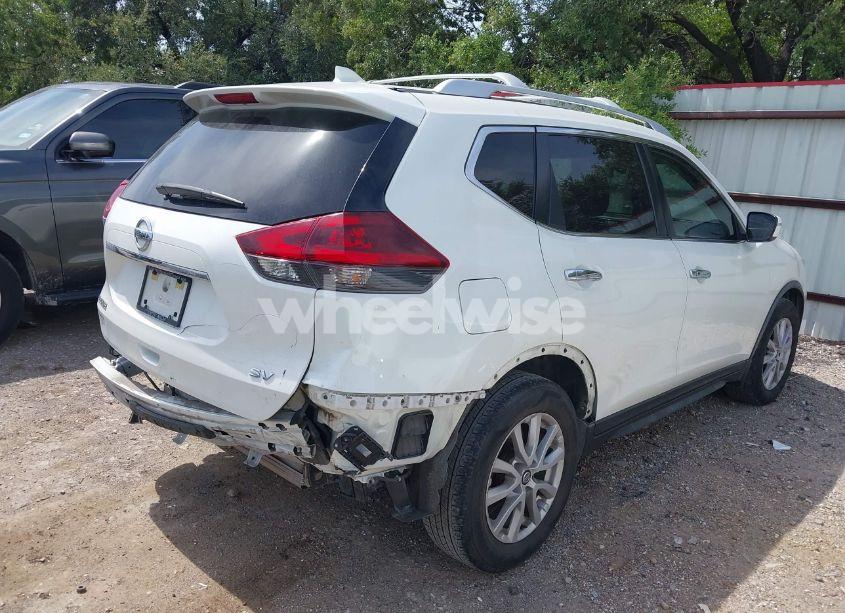 Photo 4 of 2019 Nissan Rogue SV (VIN KNMAT2MT2KP543145)