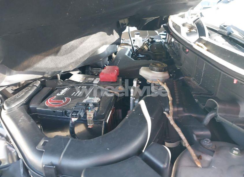 Photo 10 of 2019 Nissan Rogue SV (VIN KNMAT2MT2KP555960)