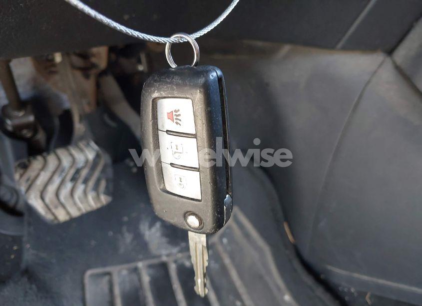 Photo 11 of 2017 Nissan Rogue S (VIN KNMAT2MT3HP528985)